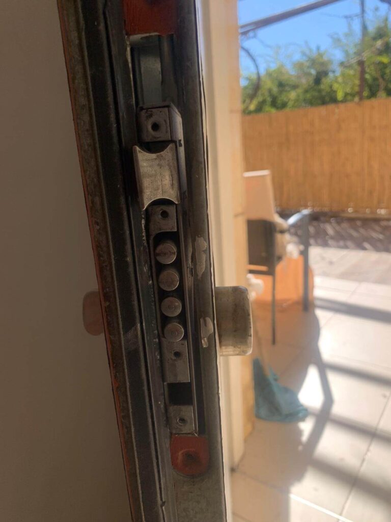 תיקון דלתות בתל אביב (2) תיקון דלתות בתל אביב (2)